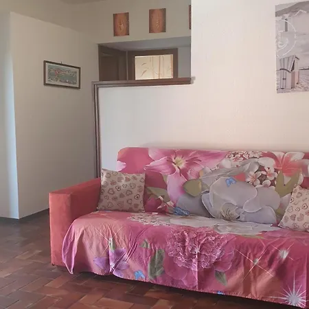 La Casa Della Rosa アパート デセンツァーノ・デル・ガルダ